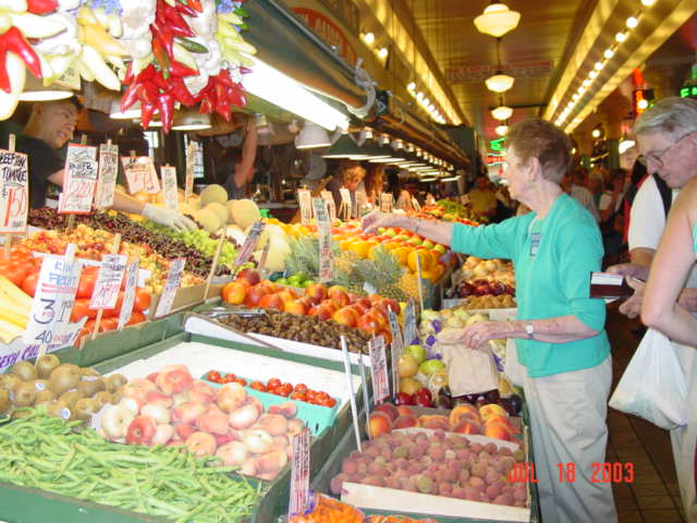 0rganic produce at Pike's Place Market 1533.JPG