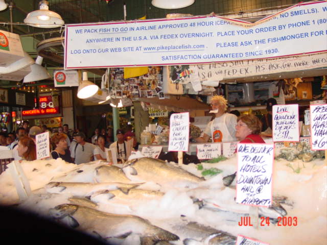 Salmon at Fish vendor Pike's Place Market 1655.JPG